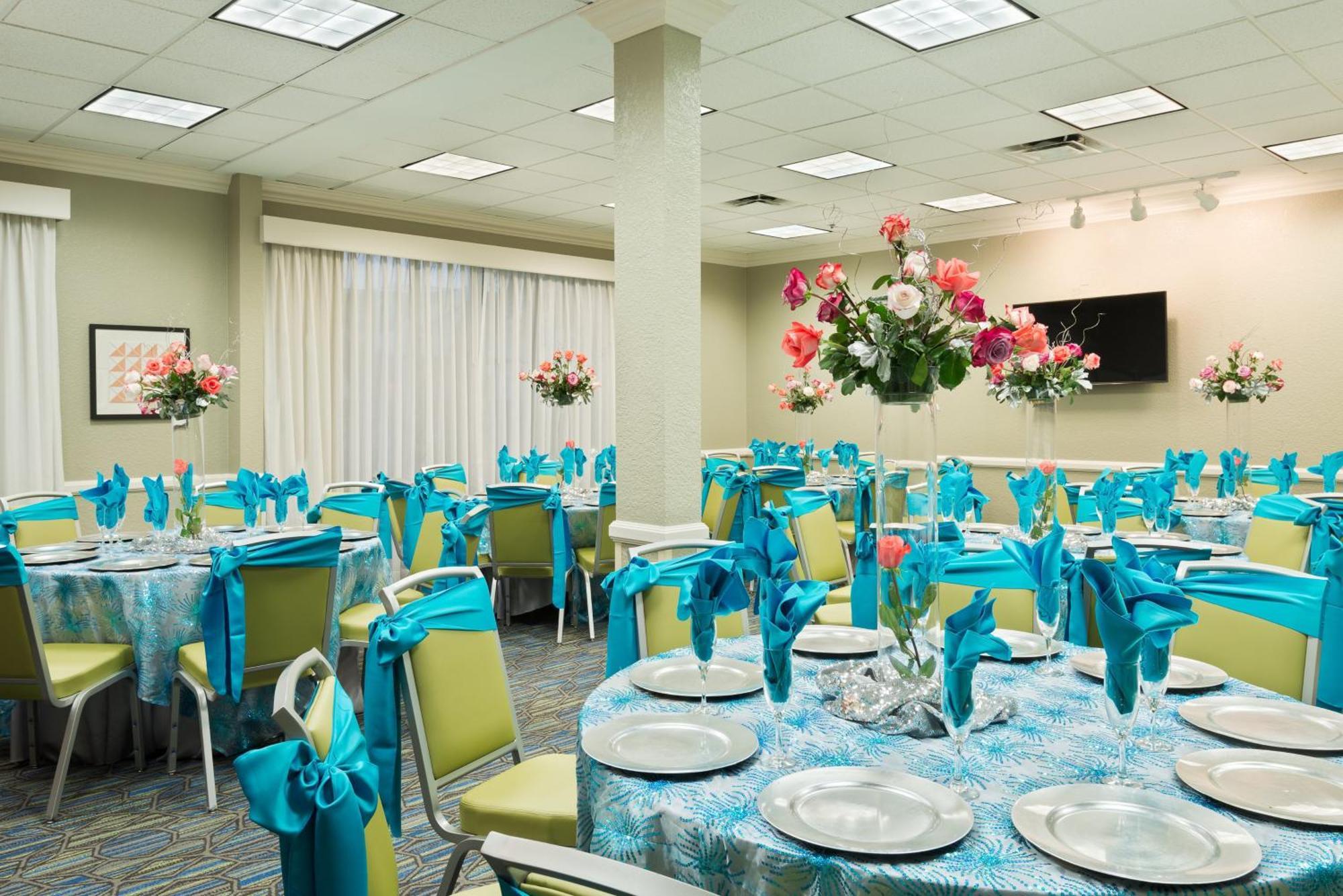 Holiday Inn Express Hotel & Suites Ft. Lauderdale-Plantation By Ihg Exterior photo